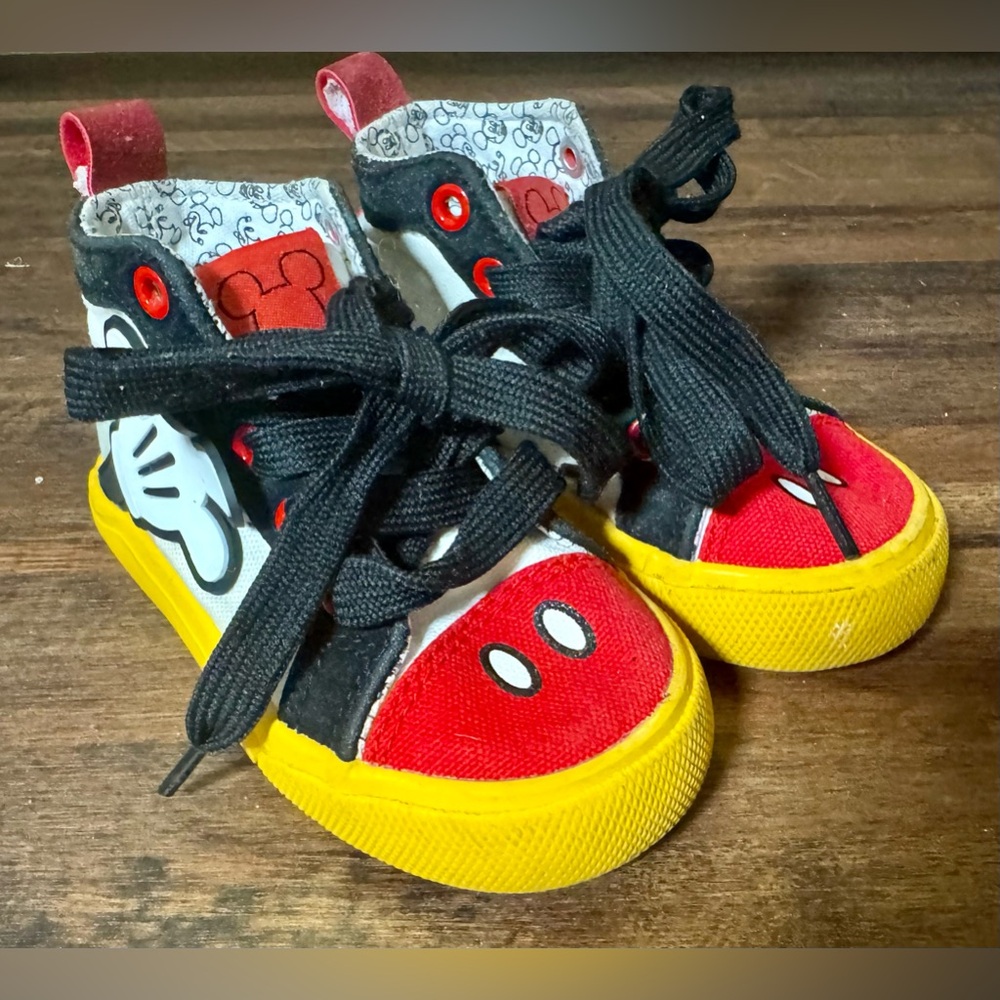 Disney Mickey Toddler Sneakers